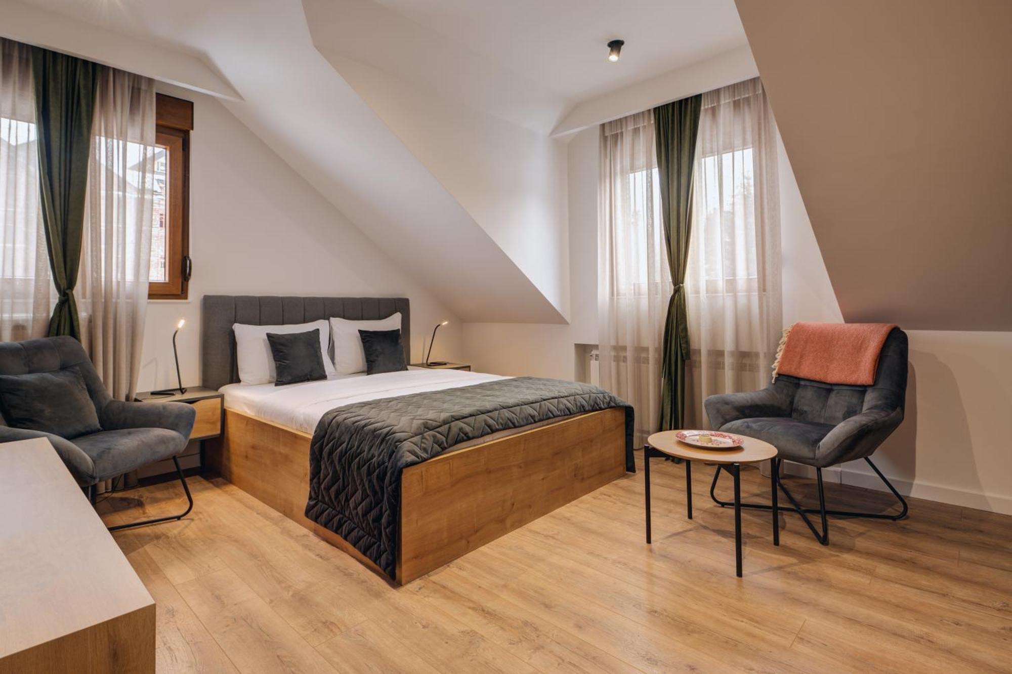 קולאסין Apartmani Studio Proforma מראה חיצוני תמונה